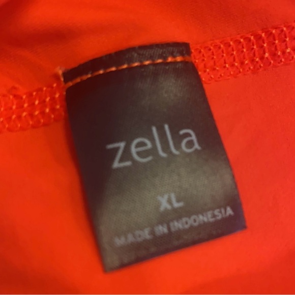 LIKE NEW Zella Half Zip Lightweight Athletic Pullover Top With Thumb Holes - Picture 12 of 12